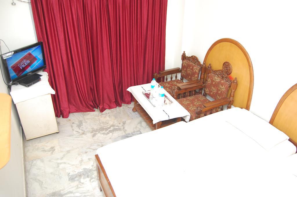Puja Guest house