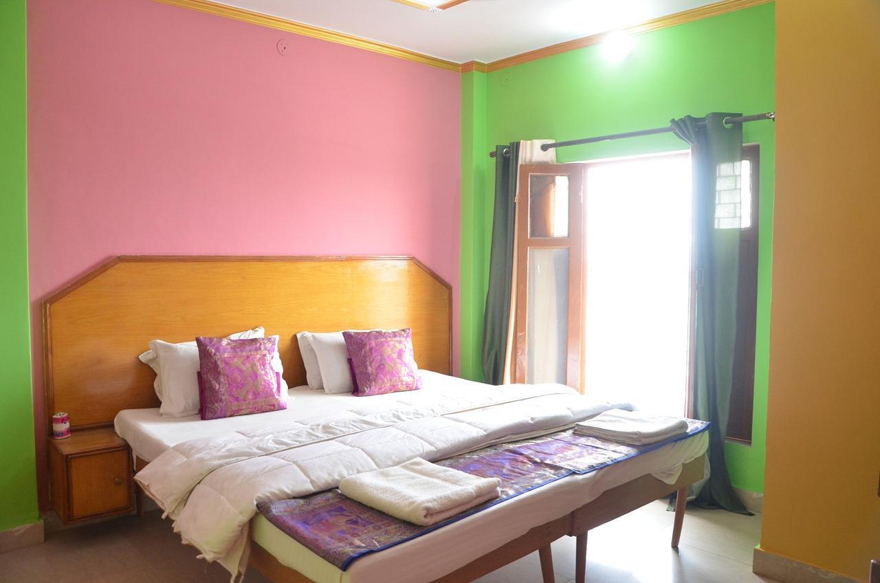 Puja Guest house